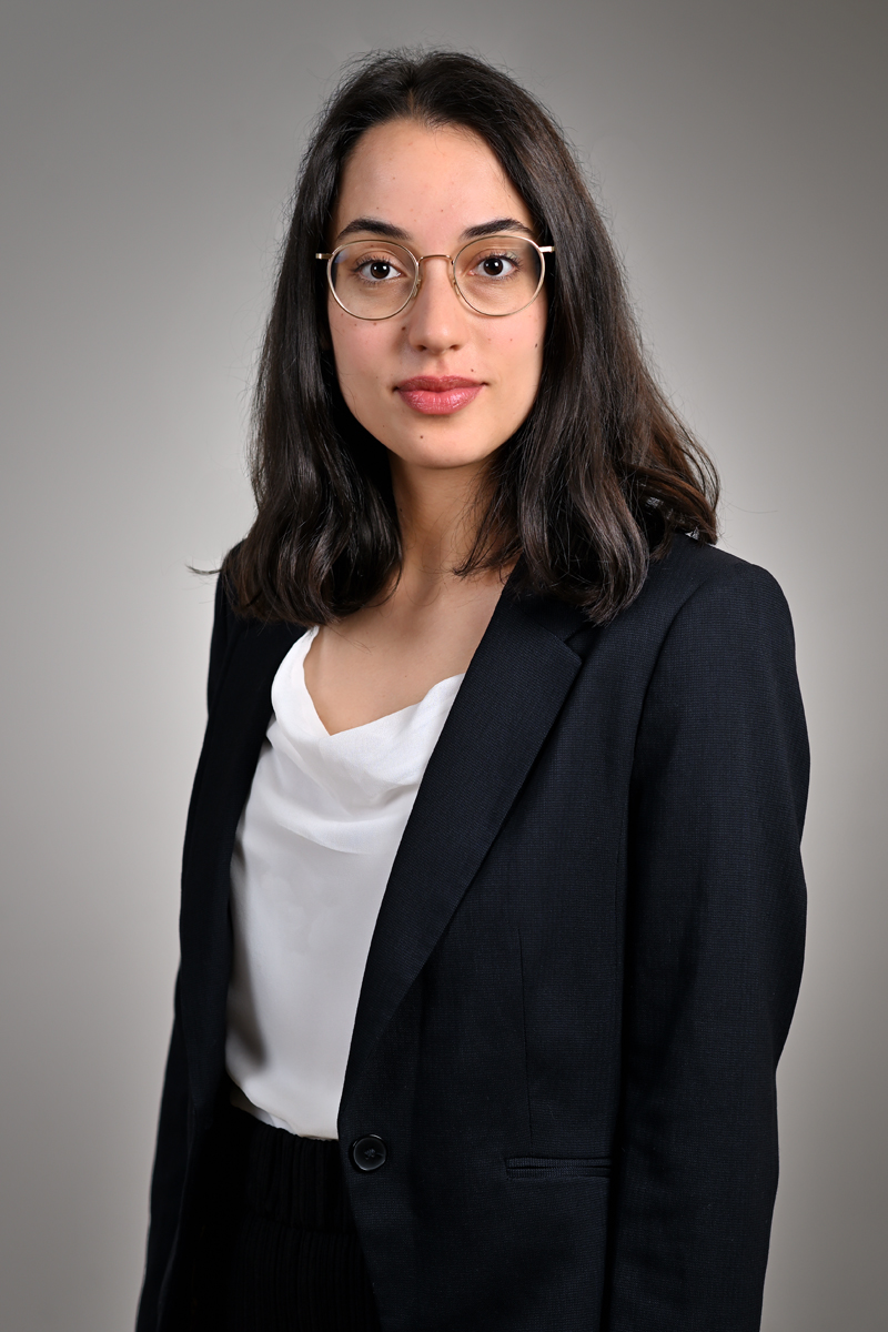  Nathalie Riahi, BA