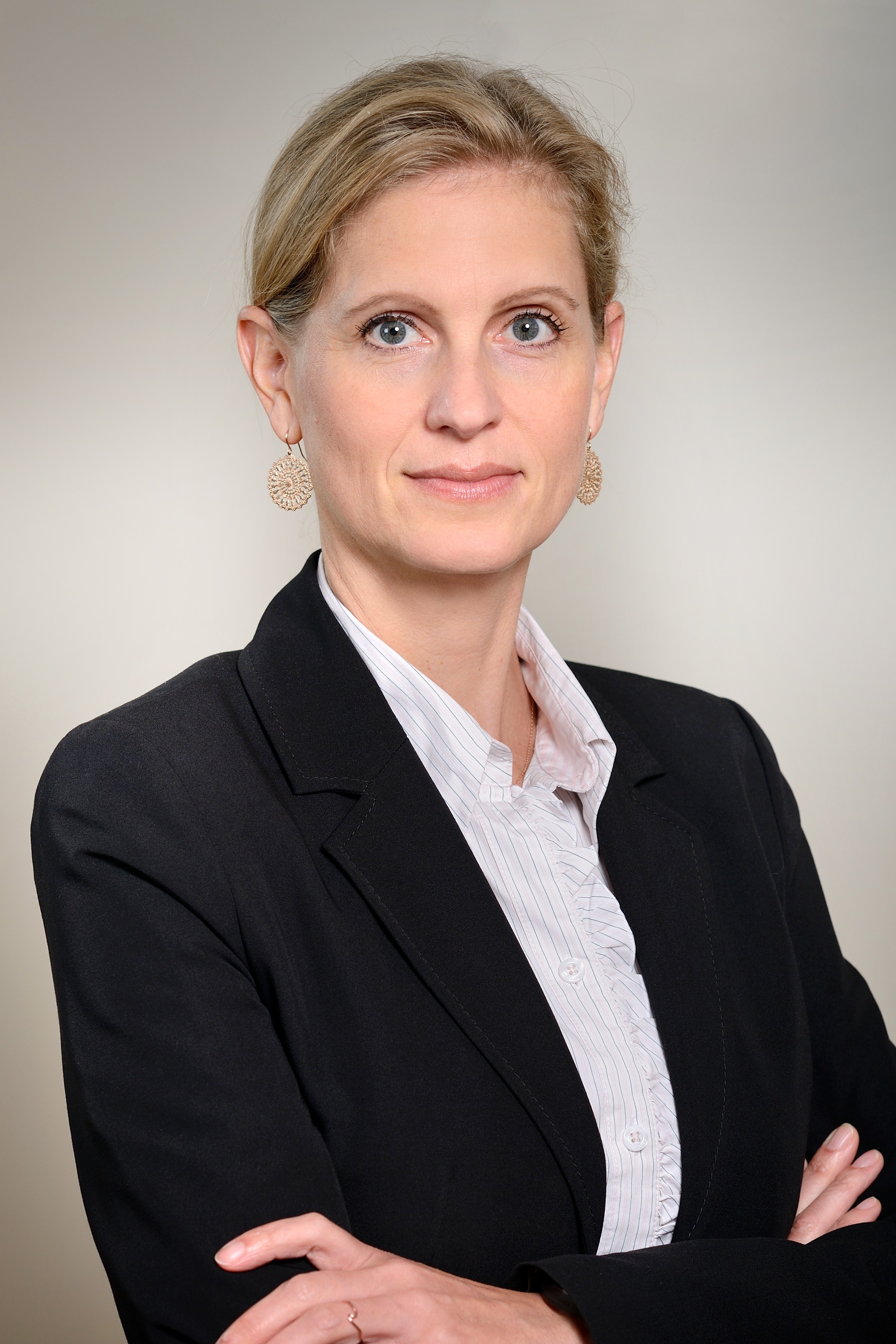  Alexandra Blach, MBA