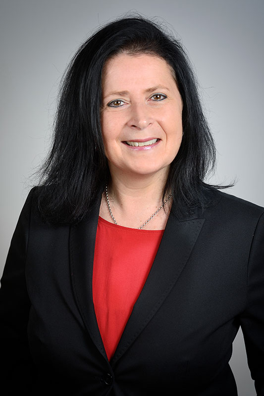  Claudia Mayer
